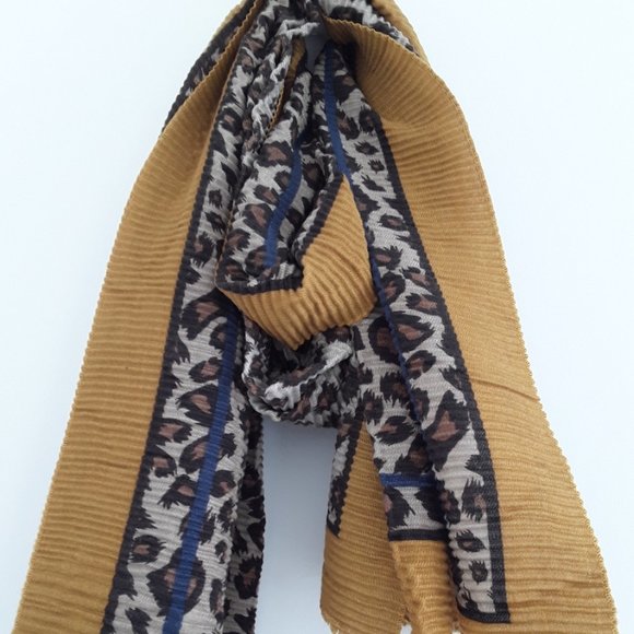 Leopard Print Scarf/Wrap - Picture 1 of 6
